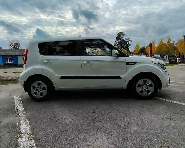 Білий Кіа Soul, об'ємом двигуна 1.59 л та пробігом 177 тис. км за 7300 $, фото 5 на Automoto.ua