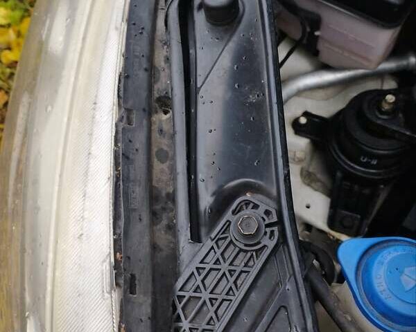 Белый Киа Soul, объемом двигателя 1.6 л и пробегом 192 тыс. км за 8200 $, фото 9 на Automoto.ua