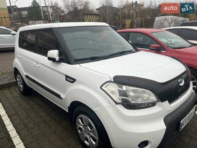 Белый Киа Soul, объемом двигателя 1.6 л и пробегом 190 тыс. км за 6800 $, фото 2 на Automoto.ua