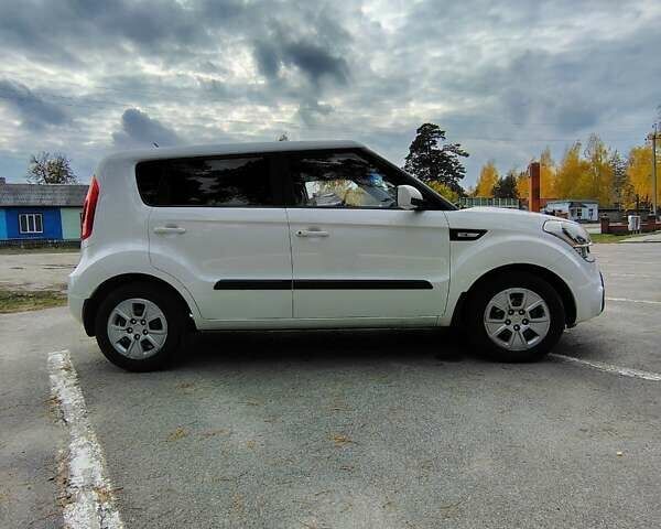 Білий Кіа Soul, об'ємом двигуна 1.59 л та пробігом 177 тис. км за 7300 $, фото 8 на Automoto.ua