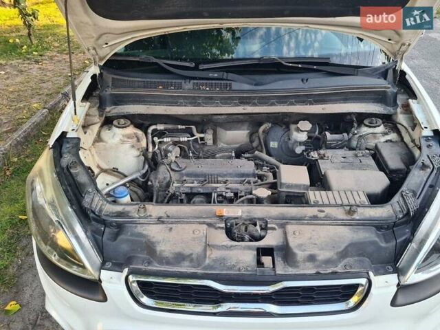 Білий Кіа Soul, об'ємом двигуна 1.6 л та пробігом 173 тис. км за 7350 $, фото 19 на Automoto.ua