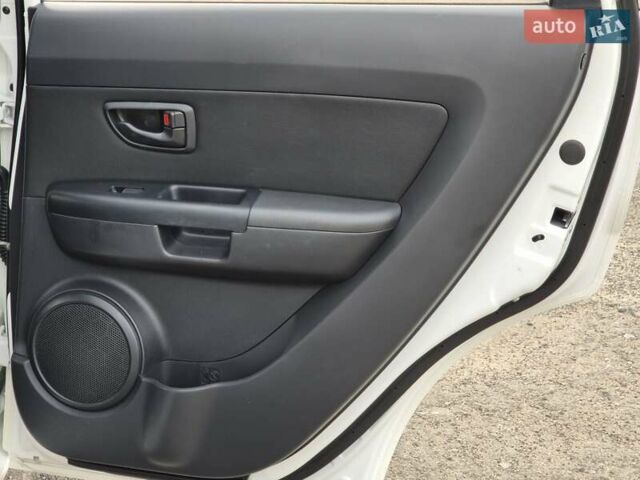 Белый Киа Soul, объемом двигателя 1.59 л и пробегом 70 тыс. км за 7500 $, фото 15 на Automoto.ua