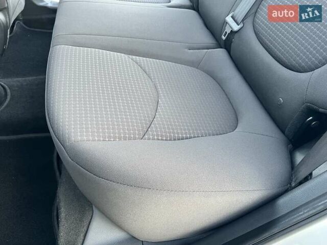 Белый Киа Soul, объемом двигателя 1.6 л и пробегом 95 тыс. км за 9700 $, фото 26 на Automoto.ua