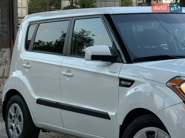 Білий Кіа Soul, об'ємом двигуна 1.59 л та пробігом 128 тис. км за 8499 $, фото 8 на Automoto.ua