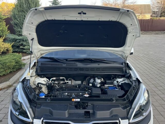 Білий Кіа Soul, об'ємом двигуна 1.6 л та пробігом 95 тис. км за 9700 $, фото 5 на Automoto.ua