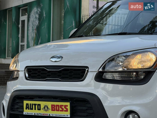 Білий Кіа Soul, об'ємом двигуна 1.59 л та пробігом 128 тис. км за 8499 $, фото 3 на Automoto.ua