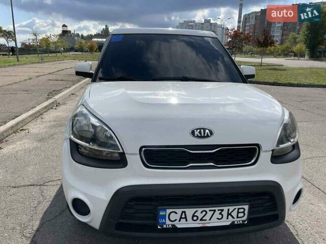 Белый Киа Soul, объемом двигателя 1.59 л и пробегом 251 тыс. км за 7700 $, фото 1 на Automoto.ua