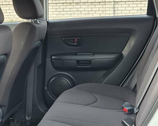 Белый Киа Soul, объемом двигателя 1.59 л и пробегом 70 тыс. км за 7500 $, фото 12 на Automoto.ua