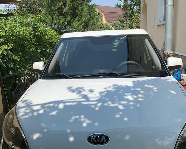 Білий Кіа Soul, об'ємом двигуна 1.59 л та пробігом 95 тис. км за 8100 $, фото 1 на Automoto.ua