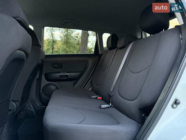 Білий Кіа Soul, об'ємом двигуна 1.59 л та пробігом 128 тис. км за 8499 $, фото 40 на Automoto.ua