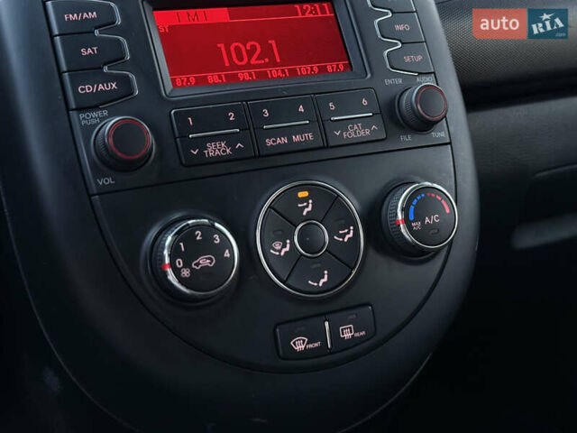 Білий Кіа Soul, об'ємом двигуна 1.59 л та пробігом 128 тис. км за 8499 $, фото 31 на Automoto.ua