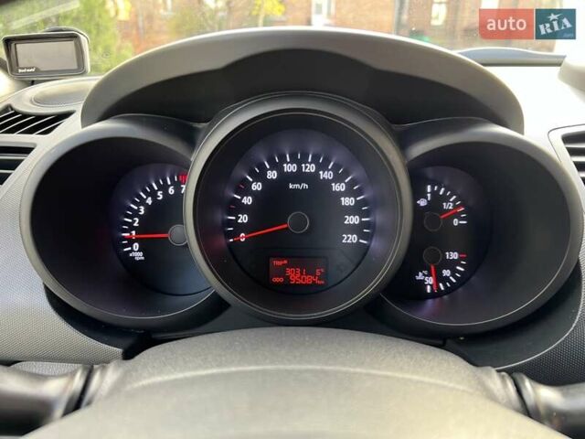 Белый Киа Soul, объемом двигателя 1.6 л и пробегом 95 тыс. км за 7800 $, фото 13 на Automoto.ua