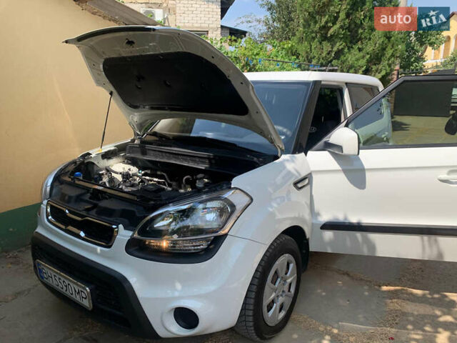 Білий Кіа Soul, об'ємом двигуна 1.59 л та пробігом 95 тис. км за 8100 $, фото 3 на Automoto.ua
