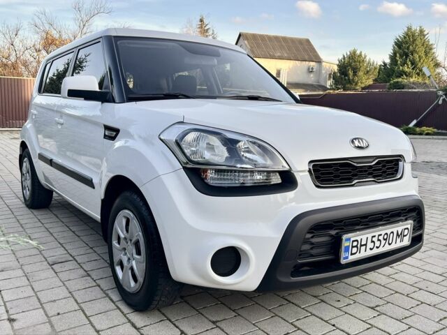 Білий Кіа Soul, об'ємом двигуна 1.6 л та пробігом 95 тис. км за 9700 $, фото 2 на Automoto.ua