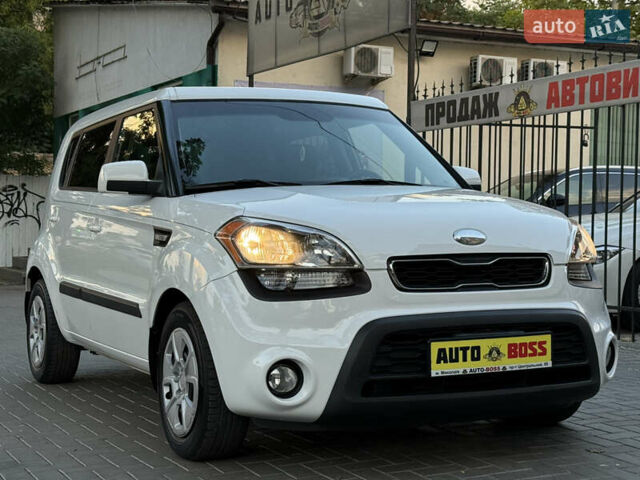 Білий Кіа Soul, об'ємом двигуна 1.59 л та пробігом 128 тис. км за 8499 $, фото 10 на Automoto.ua