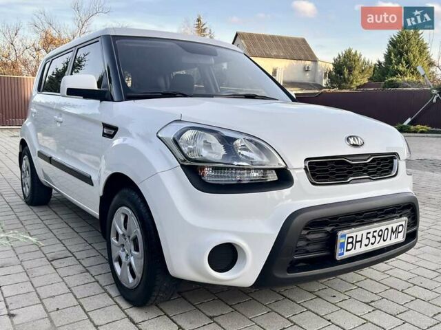 Білий Кіа Soul, об'ємом двигуна 1.6 л та пробігом 95 тис. км за 9700 $, фото 2 на Automoto.ua