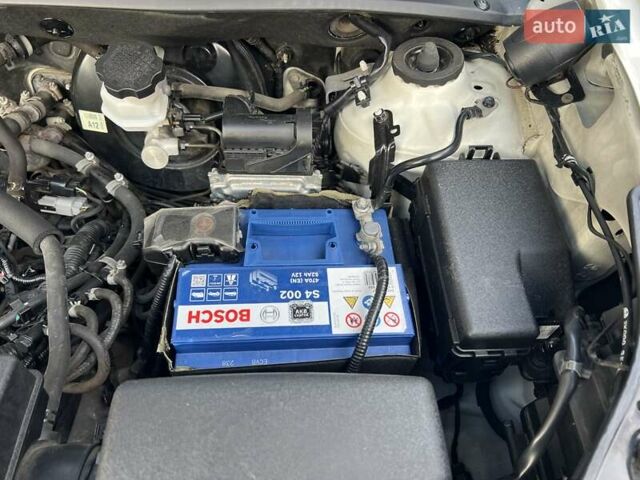 Белый Киа Soul, объемом двигателя 1.6 л и пробегом 95 тыс. км за 7800 $, фото 8 на Automoto.ua