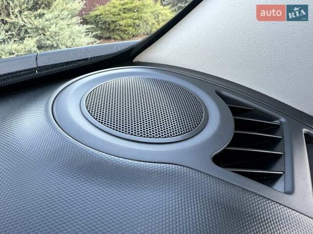 Белый Киа Soul, объемом двигателя 1.6 л и пробегом 95 тыс. км за 9700 $, фото 16 на Automoto.ua