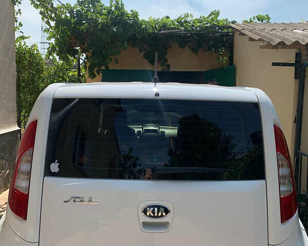 Білий Кіа Soul, об'ємом двигуна 1.59 л та пробігом 95 тис. км за 8100 $, фото 2 на Automoto.ua