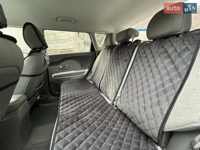 Белый Киа Soul, объемом двигателя 0 л и пробегом 134 тыс. км за 7150 $, фото 34 на Automoto.ua