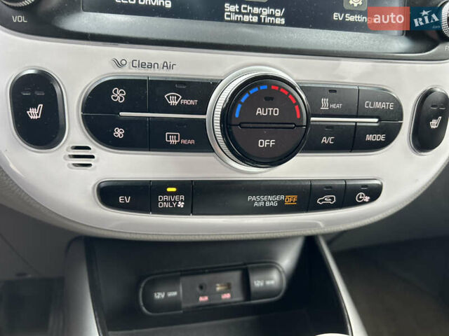 Белый Киа Soul, объемом двигателя 0 л и пробегом 134 тыс. км за 7150 $, фото 21 на Automoto.ua