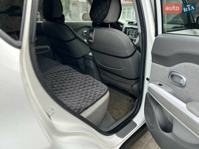 Белый Киа Soul, объемом двигателя 0 л и пробегом 134 тыс. км за 7150 $, фото 18 на Automoto.ua