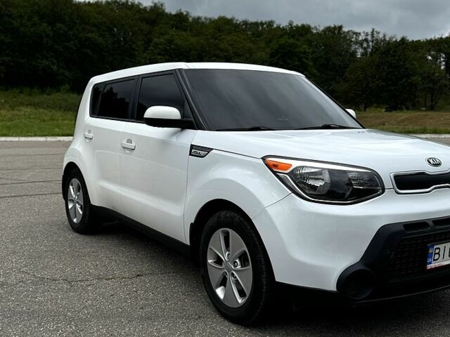 Белый Киа Soul, объемом двигателя 1.6 л и пробегом 150 тыс. км за 9200 $, фото 2 на Automoto.ua