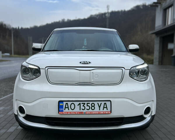 Белый Киа Soul, объемом двигателя 0 л и пробегом 134 тыс. км за 7150 $, фото 17 на Automoto.ua