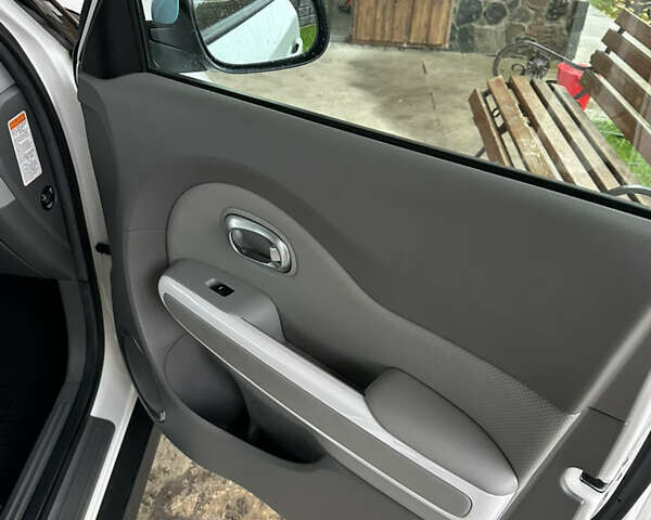 Белый Киа Soul, объемом двигателя 0 л и пробегом 100 тыс. км за 7200 $, фото 12 на Automoto.ua