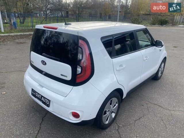 Білий Кіа Soul, об'ємом двигуна 0 л та пробігом 99 тис. км за 7400 $, фото 11 на Automoto.ua