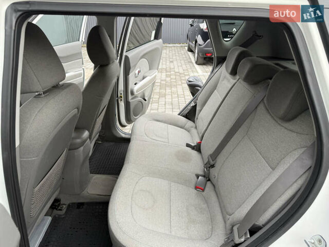 Білий Кіа Soul, об'ємом двигуна 0 л та пробігом 162 тис. км за 6700 $, фото 20 на Automoto.ua