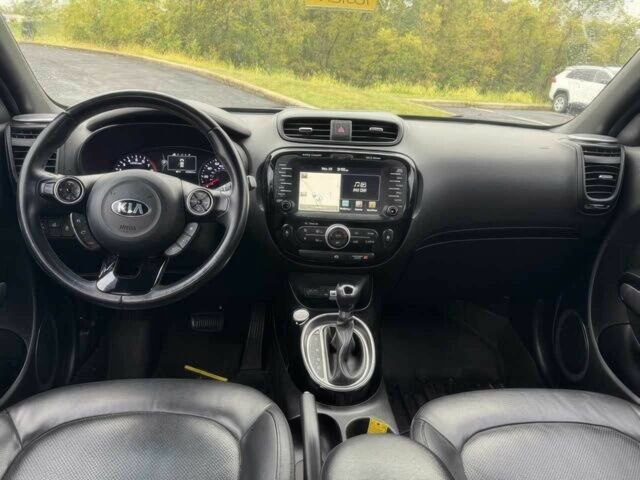 Белый Киа Soul, объемом двигателя 2 л и пробегом 80 тыс. км за 5000 $, фото 6 на Automoto.ua