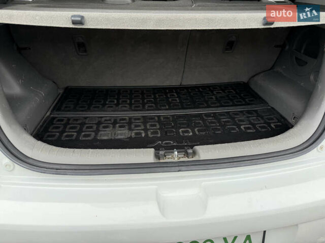 Білий Кіа Soul, об'ємом двигуна 0 л та пробігом 162 тис. км за 6700 $, фото 6 на Automoto.ua