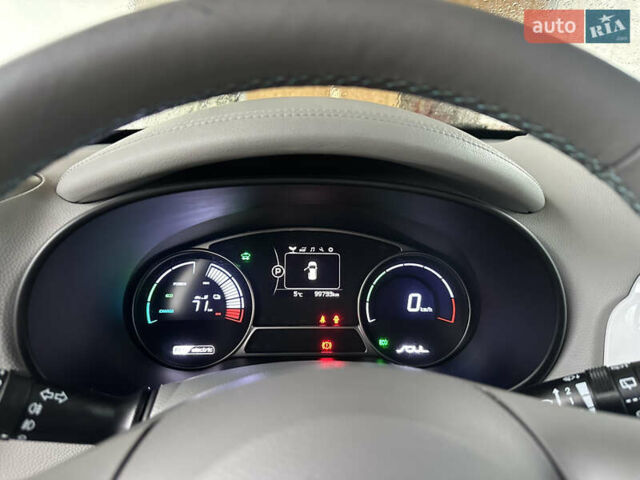 Белый Киа Soul, объемом двигателя 0 л и пробегом 100 тыс. км за 7200 $, фото 3 на Automoto.ua