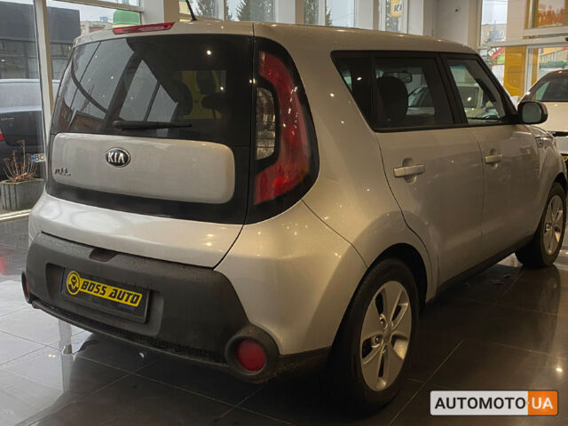 Белый Киа Soul, объемом двигателя 1.6 л и пробегом 108 тыс. км за 10200 $, фото 2 на Automoto.ua