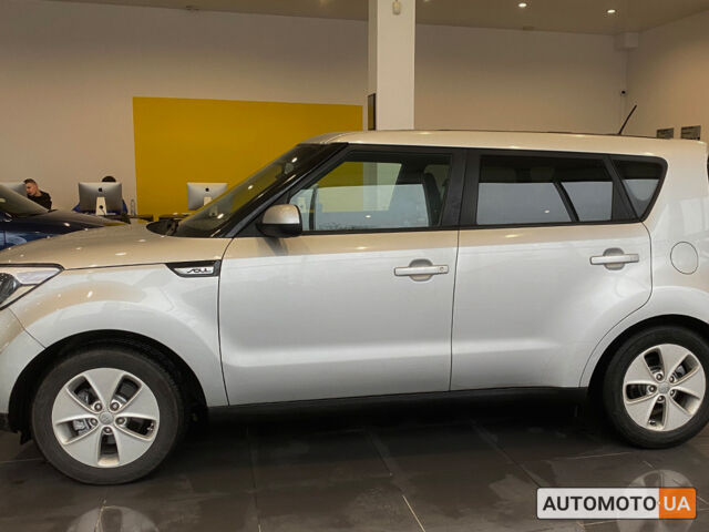 Белый Киа Soul, объемом двигателя 1.6 л и пробегом 108 тыс. км за 10200 $, фото 5 на Automoto.ua