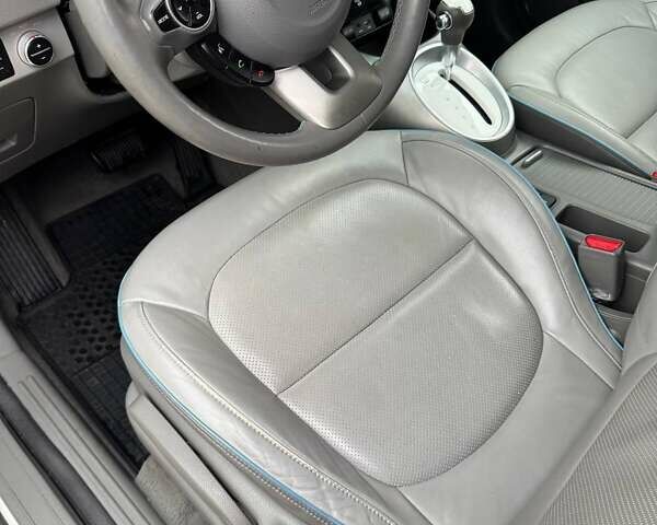 Белый Киа Soul, объемом двигателя 0 л и пробегом 143 тыс. км за 7600 $, фото 5 на Automoto.ua