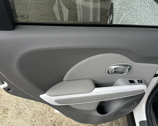 Белый Киа Soul, объемом двигателя 0 л и пробегом 100 тыс. км за 7200 $, фото 10 на Automoto.ua