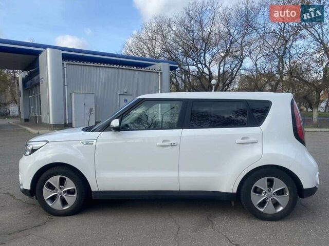Білий Кіа Soul, об'ємом двигуна 0 л та пробігом 99 тис. км за 7400 $, фото 16 на Automoto.ua