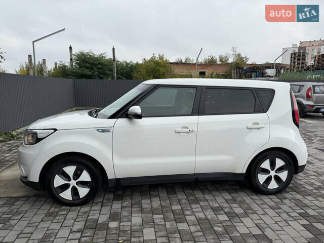 Білий Кіа Soul, об'ємом двигуна 0 л та пробігом 162 тис. км за 6700 $, фото 7 на Automoto.ua