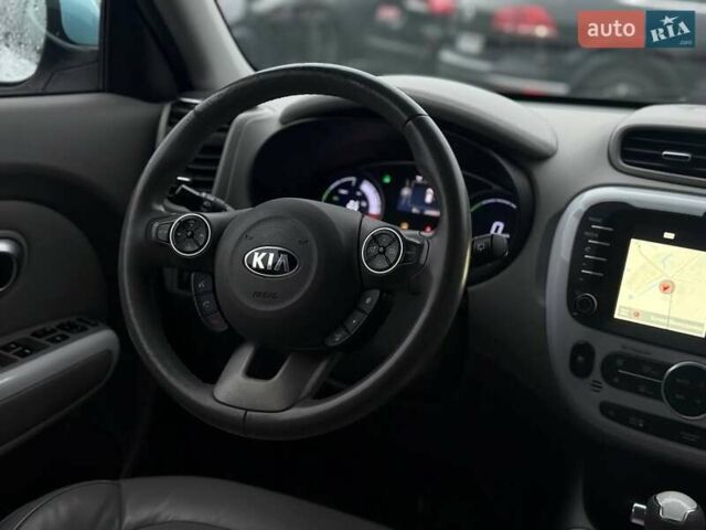 Белый Киа Soul, объемом двигателя 0 л и пробегом 143 тыс. км за 6900 $, фото 21 на Automoto.ua