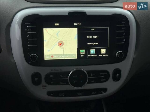 Белый Киа Soul, объемом двигателя 0 л и пробегом 143 тыс. км за 6900 $, фото 15 на Automoto.ua