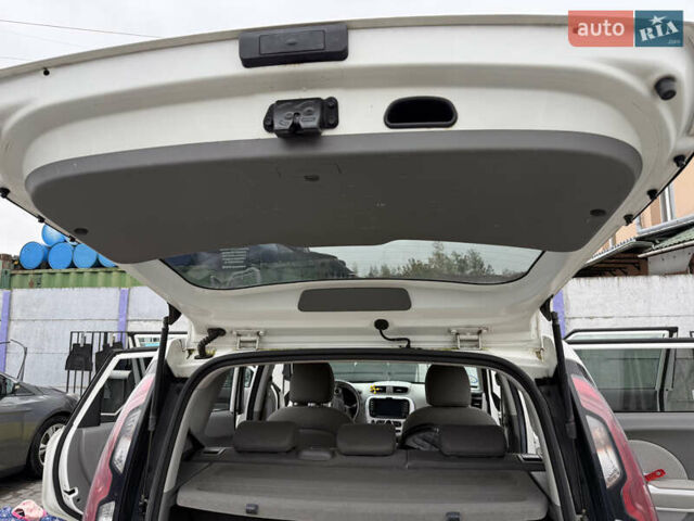 Білий Кіа Soul, об'ємом двигуна 0 л та пробігом 162 тис. км за 6700 $, фото 3 на Automoto.ua