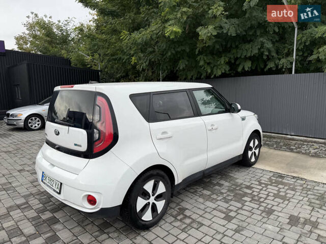 Білий Кіа Soul, об'ємом двигуна 0 л та пробігом 162 тис. км за 6700 $, фото 12 на Automoto.ua