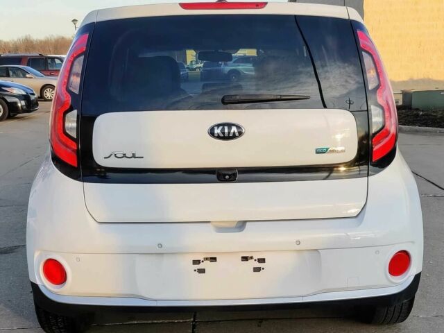 Белый Киа Soul, объемом двигателя 0 л и пробегом 78 тыс. км за 1900 $, фото 4 на Automoto.ua