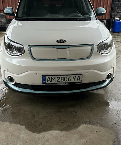 Белый Киа Soul, объемом двигателя 0 л и пробегом 100 тыс. км за 7200 $, фото 14 на Automoto.ua