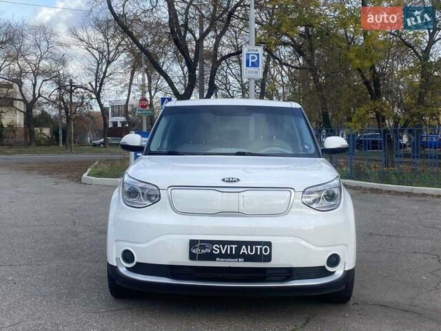 Білий Кіа Soul, об'ємом двигуна 0 л та пробігом 99 тис. км за 7400 $, фото 1 на Automoto.ua
