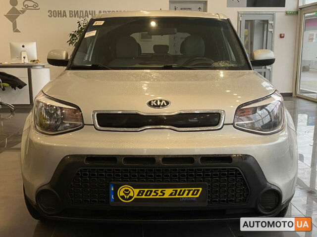 Белый Киа Soul, объемом двигателя 1.6 л и пробегом 108 тыс. км за 10200 $, фото 7 на Automoto.ua