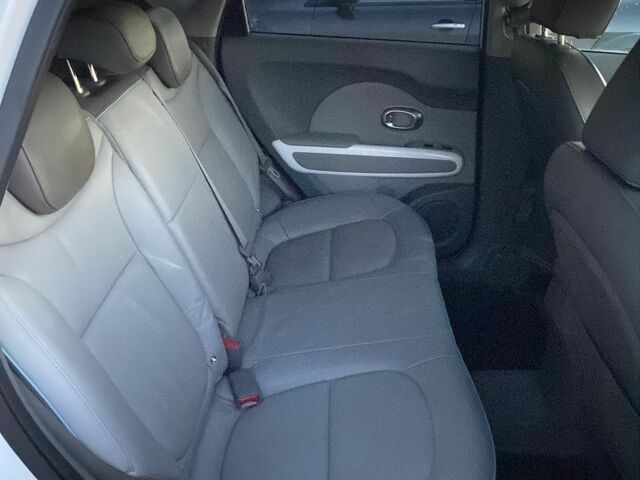 Белый Киа Soul, объемом двигателя 0 л и пробегом 109 тыс. км за 7400 $, фото 7 на Automoto.ua