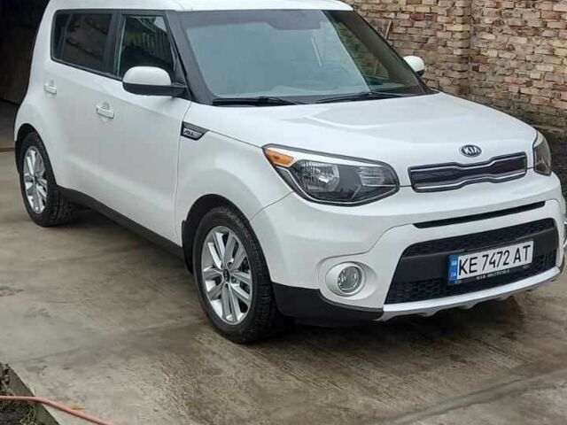Белый Киа Soul, объемом двигателя 2 л и пробегом 130 тыс. км за 11700 $, фото 1 на Automoto.ua